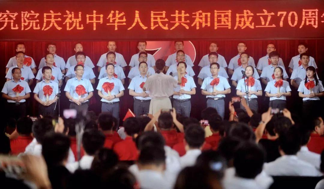 21年江西夫妻意外离世，8个孩子成孤儿，幸好兄嫂主动抚养